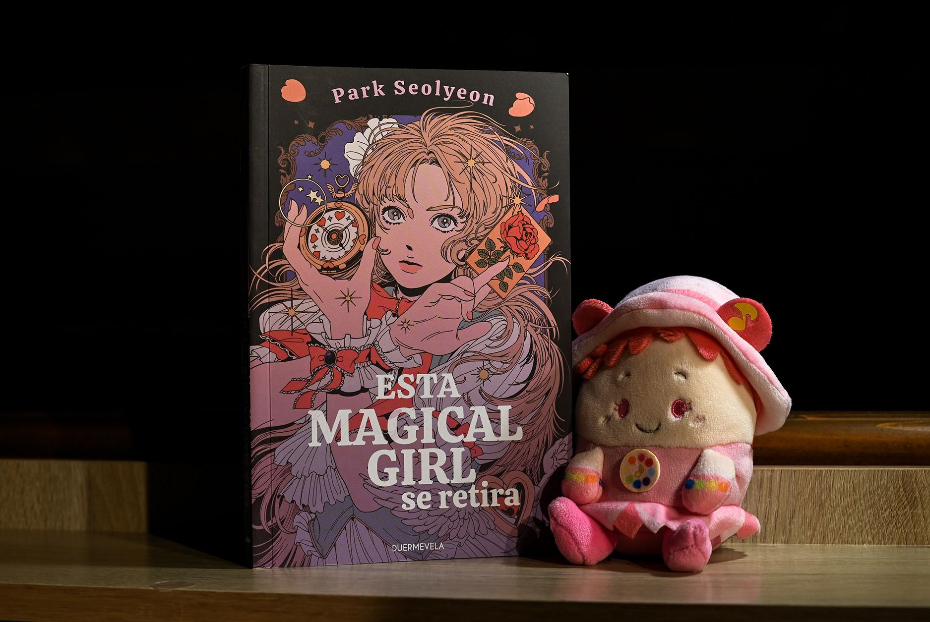 Portada de la novela surcoreana Esta magical girl se retira